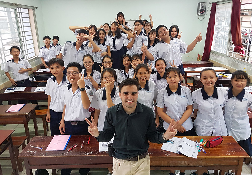 English teaching jobs vietnam no degree